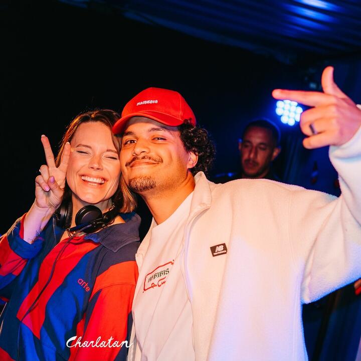 Hakim & J. Roots