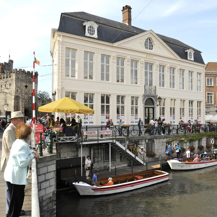 Aanlegsteiger Boat in Gent bv