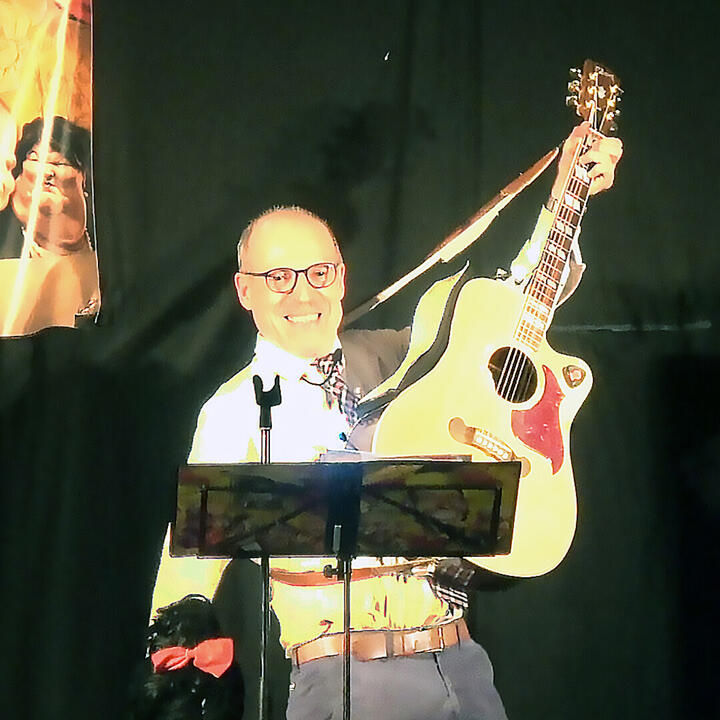 Karel Declercq live met gitaar