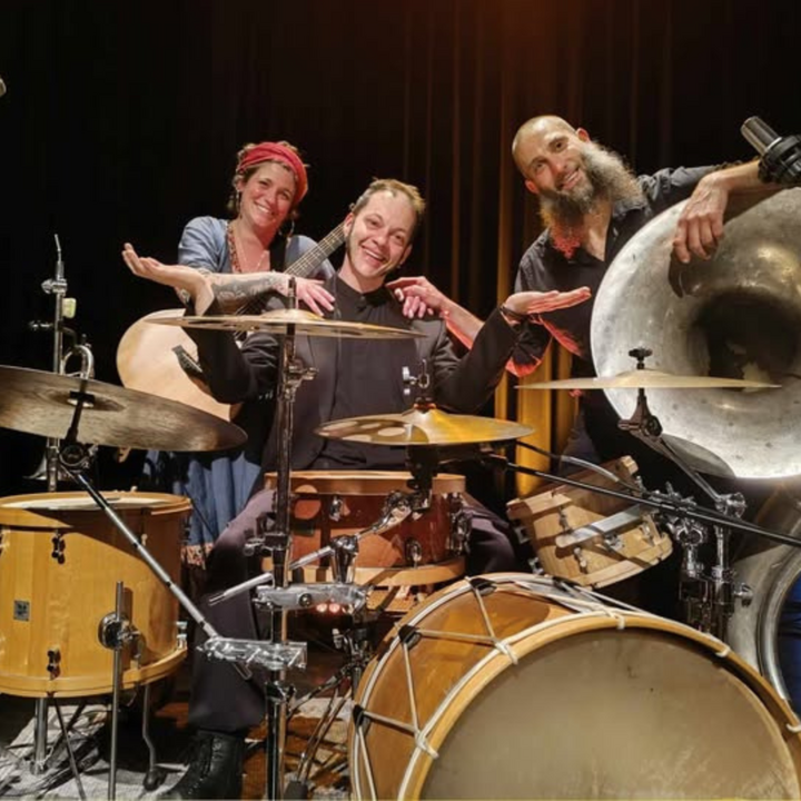 Charlotte Renwa trio