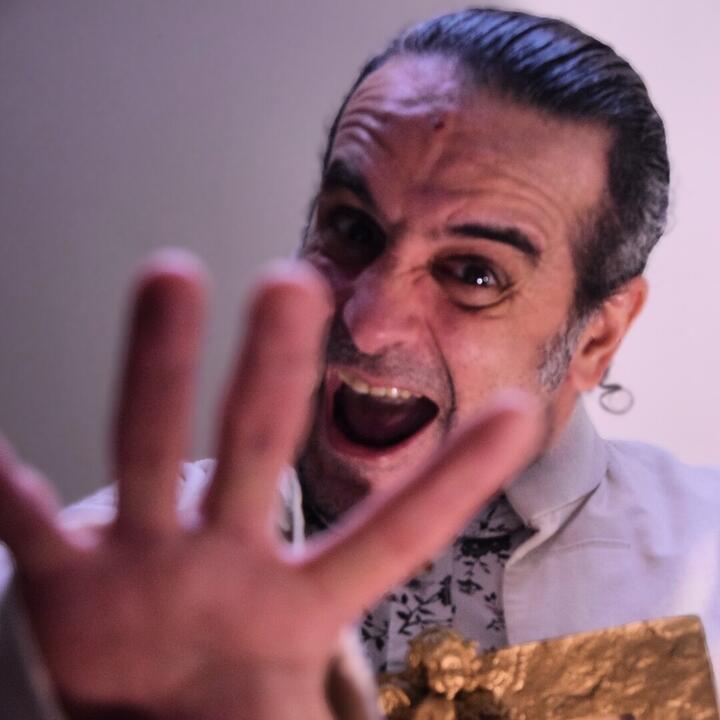 "Kolo en Leo"   Aziz Boukhzar