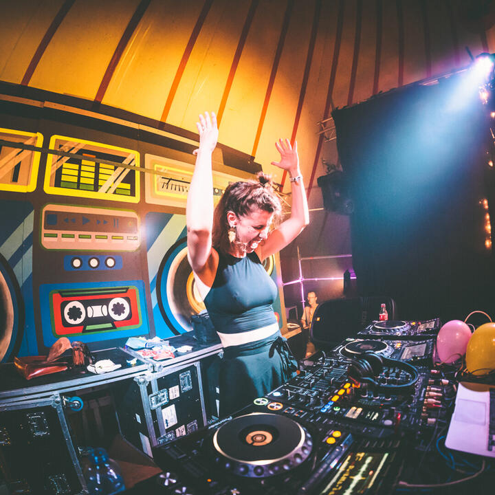 DJ Lisa Jordens
