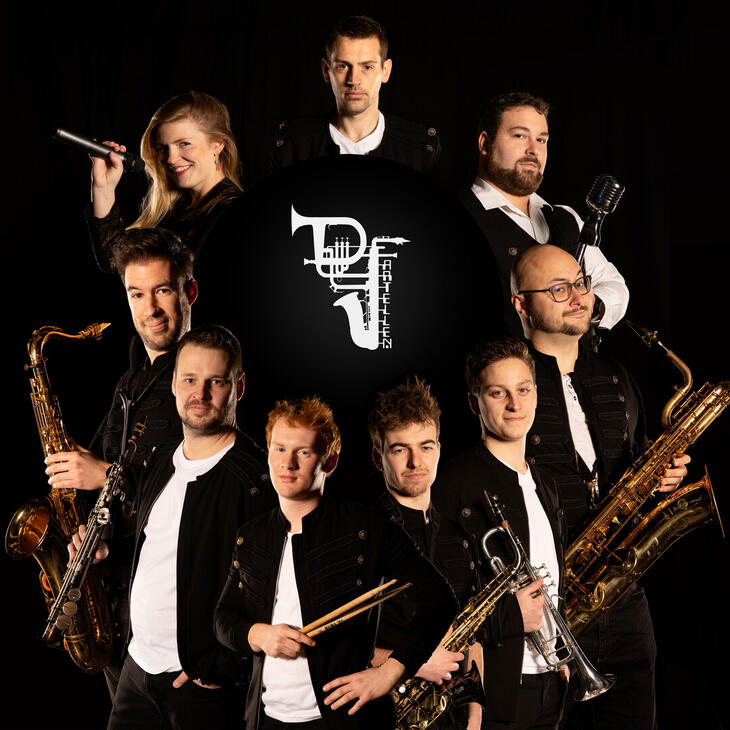 9 mensen